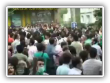 Policeman saved by the crowd